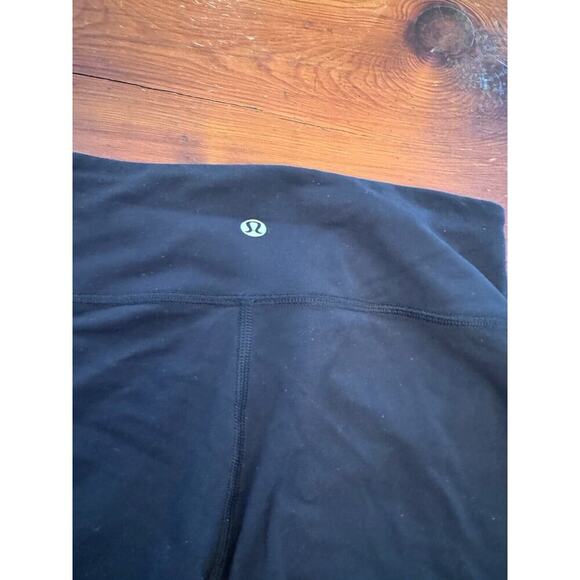 Lululemon Cropped Leggings Size 4 Black - Picture 5 of 10